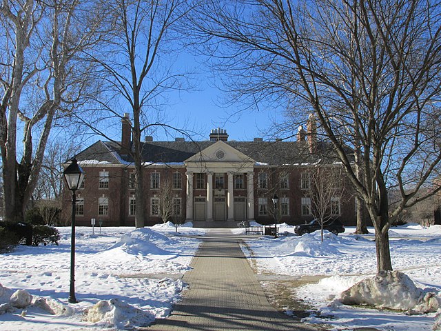 Deerfield Academy