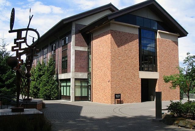 Lewis & Clark College